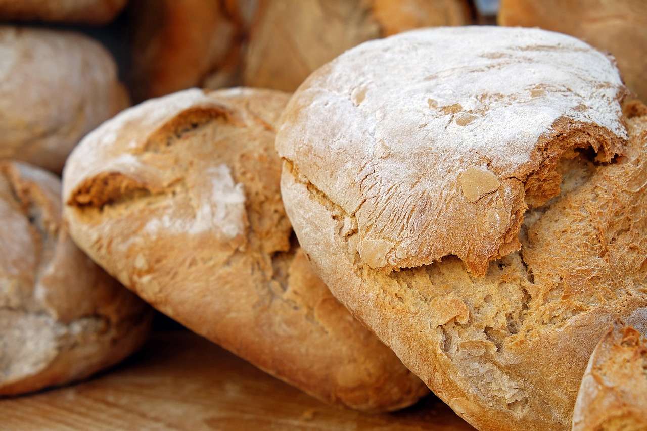 entdecken sie das geheimnis von hausgemachtem brot – frisch, knusprig und voller natürlichem geschmack. einfaches rezept für köstliches brot aus eigener herstellung.